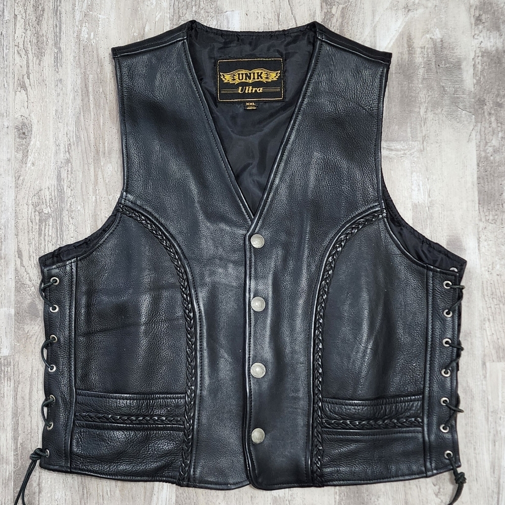 Unik Ultra Black Leather Biker Vest Buffalo Nickel Snap Side Lace Men's Size XXL